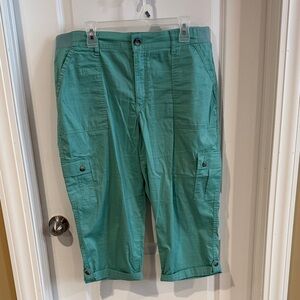 Lee Women’s green capris